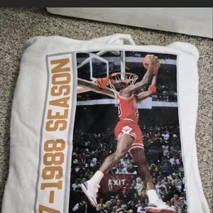 Vintage Basketball Graphic Blanket